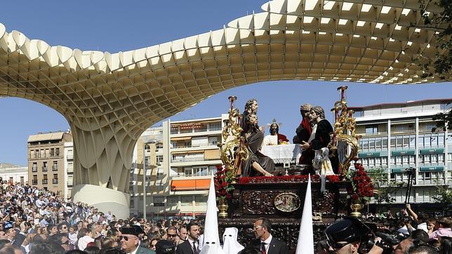 Las «setas» no evitan la degradación urbanística de su entorno