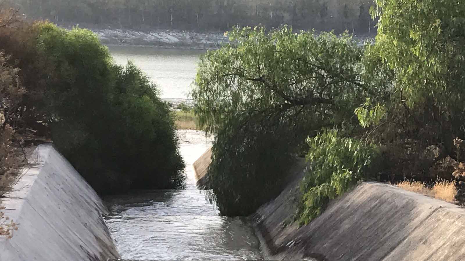 El agua ha vuelto al pantano Torre del Águila, que estaba al 3,3% de su capacidad