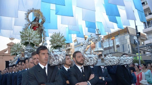 La Virgen del Rosario por las calles de Fuengirola