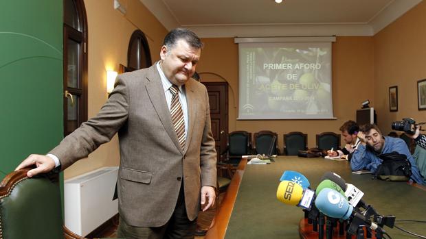 El delegado de Agricultura, Francisco Zurera, en un acto oficial de la Junta