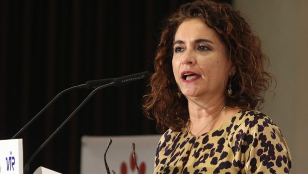 La ministra de Hacienda. María Jesús Montero, este lunes en Sevilla