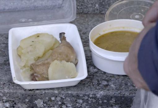 Dos de los platos que se sirven en el complejo hospitalario de Jaén
