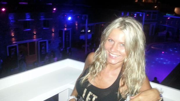 Agnese Klavina, en una sala de fiesta de Marbella