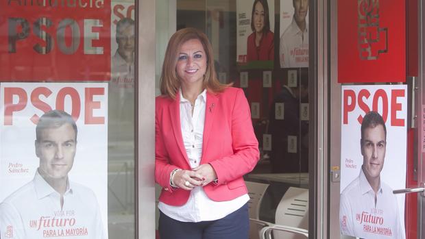 Serrano durante la campaña electoral de las generales de diciembre de 2015