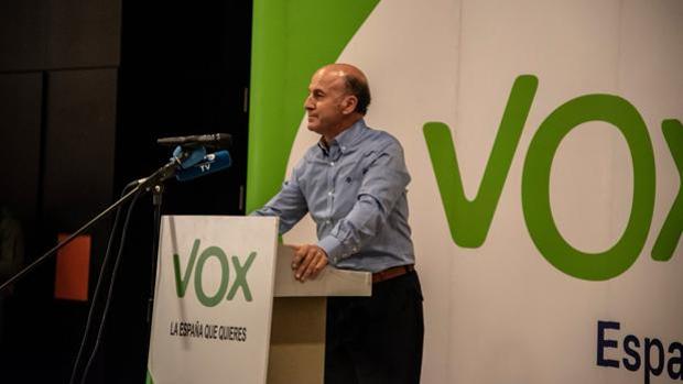 Julioo Vao, expresidente de Vox en Granda, liderará Granada Liberal Española.