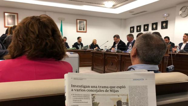 El perito está acusado de falsedad documental y estafa a una empresa de telefonía