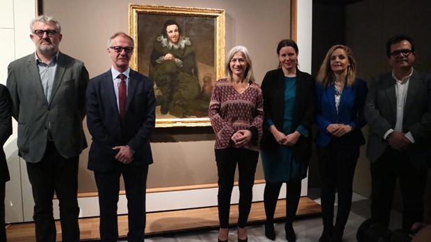 El ministro de Cultura, José Guirao y la consejera de Cultura, Patricia del Pozo, en Museo de Almería.