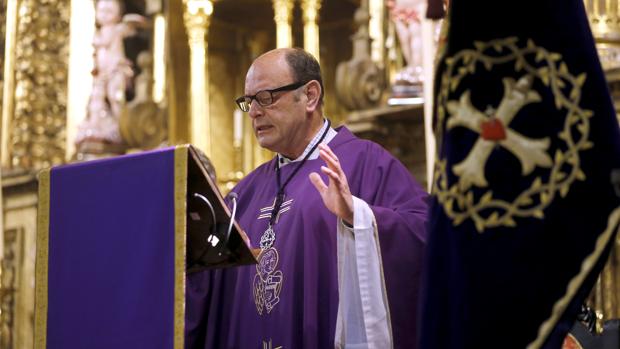 Fray Ricardo de Córdoba, durante un quinario de Jesús Caído en San Cayetano