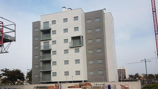 El bloque de viviendas ya terminado en Huerta Santa Isabel