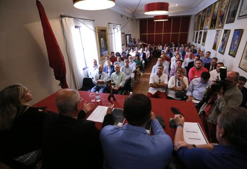 Reunión de la Agrupación de Cofradías con las hermandades participantes