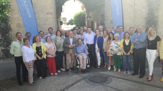 Bellido se ha hecho hoy una foto con los miembros de su lista y su equipo de campaña