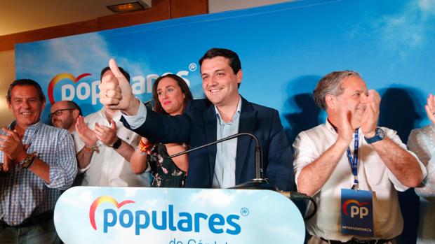Bellido celebra su victoria este domingo en un céntrico hotel de Córdoba