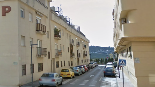 Calle en la que se han hallado los dos cadáveres este jueves