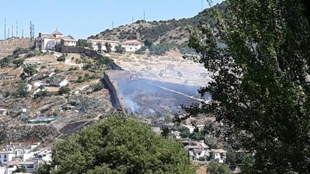 El incendio se ha detectado sobre las 11 de la mañana en el Cerro de San Miguel Alto