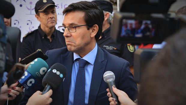 El alcalde de Granada en funciones y aspirante socialista a la reelección, Francisco Cuenca