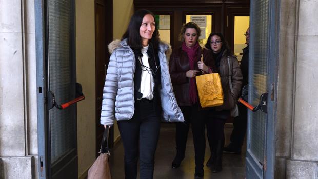 La jueza María Núñez Bolaños, a su salida de los juzgados