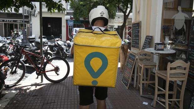 Trabajador autónomo de la empresa Glovo