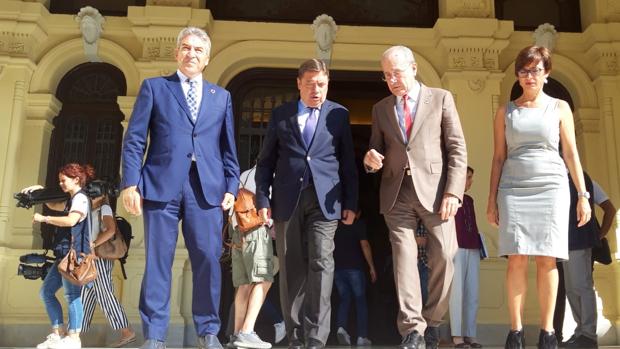 El ministro Planas y el alcalde ha fijado los detalles en Málaga