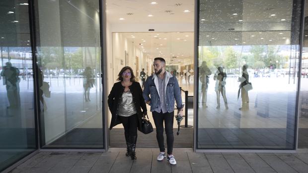Los responsables de la Fundación, a la salida de los juzgados