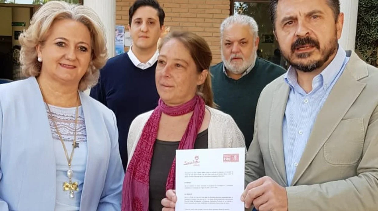 Comienza a aflorar la suciedad de la Junta andaluza: aparecen 18 tarjetas 'black' de la 'administración paralela' Compra-votos-psoe-granada-kcbG--1240x698@abc