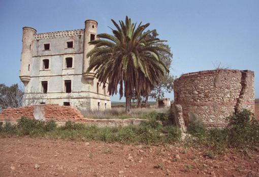 Conoces La Historia Del Misterioso Castillo Abandonado Que Hay En Alcolea