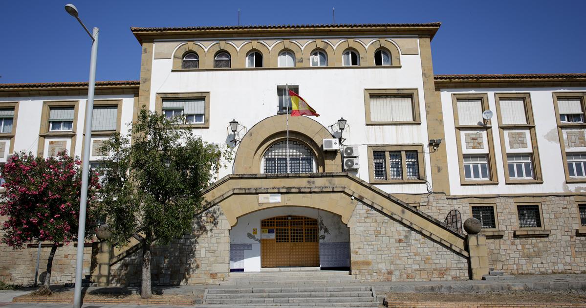 Sale de Algeciras el último de los internos de centros de ...