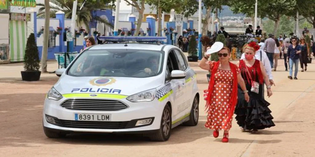 Cordoba Fair 2022 |  The Police immobilizes one of the Arenal pneumatic trains due to the lack of insurance