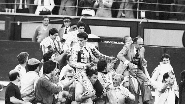 Victorino Martín, José Luis Palomar, Ruiz Miguel y Esplá salen a hombros de Las Ventas en la llamada Corrida del Siglo