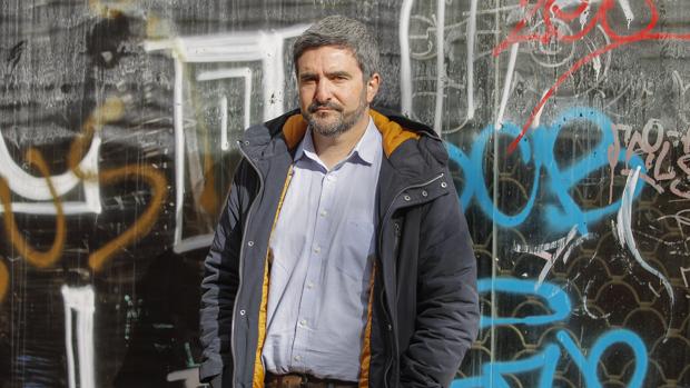 El escritor sevillano Daniel Ruiz