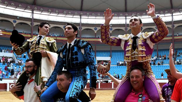 Pablo Aguado, Cayetano y «El Fandi» triunfan en León