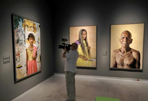 Algunos de los retratos presentes en la muestra