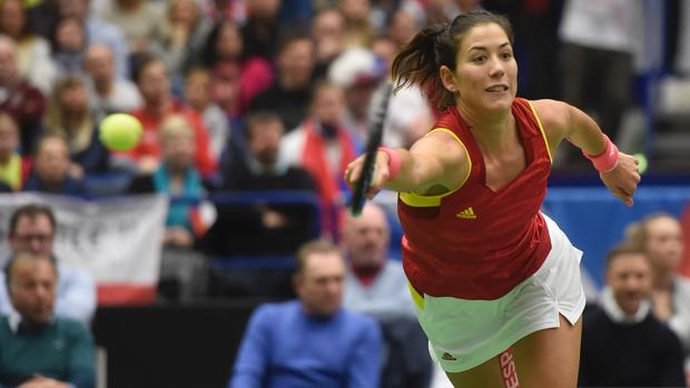 Garbiñe Muguruza, superada durante su partido contra Pliskova en Ostrava