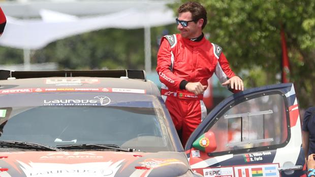 Villas-Boas, antes de ponerse al volante de su Toyota