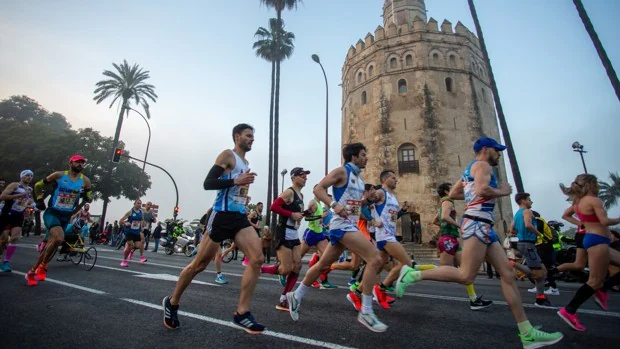 La EDP Media Maratón Sevilla 2021 toma este domingo las calles de la ciudad