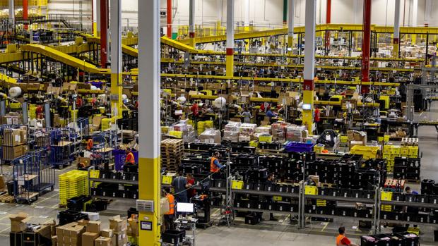 Uno de los almacenes logísticos de Amazon en Madrid