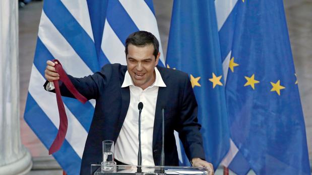Tsipras, la semana pasada celebrando el alivio de la deuda del país