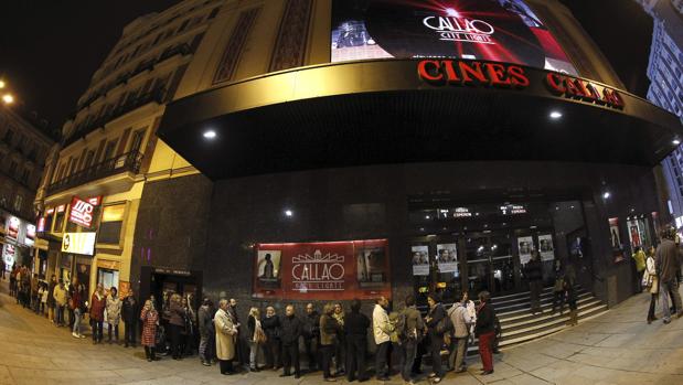 FACUA asegura que estará vigilante para que las distribuidoras repercutan la rebaja en los precios de las entradas