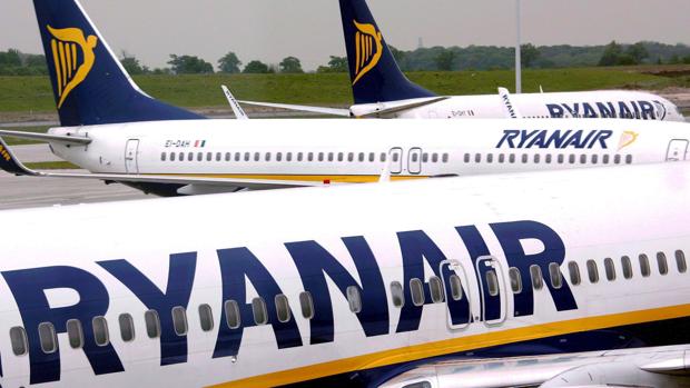 Ryanair cerrará sus bases en Gran Canaria, Tenerife y Gerona en enero de 2020