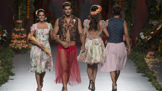 Francis Montesinos ha jugado con los estampados