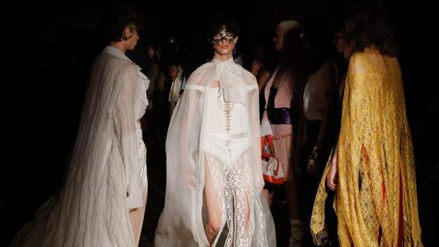 Carrusel final del desfile de Palomo Spain en París