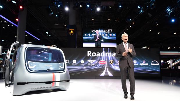 Matthias Muller, durante la presentación del Roadmap E y las novedades de Volkswagen en el Salón de Frankfurt
