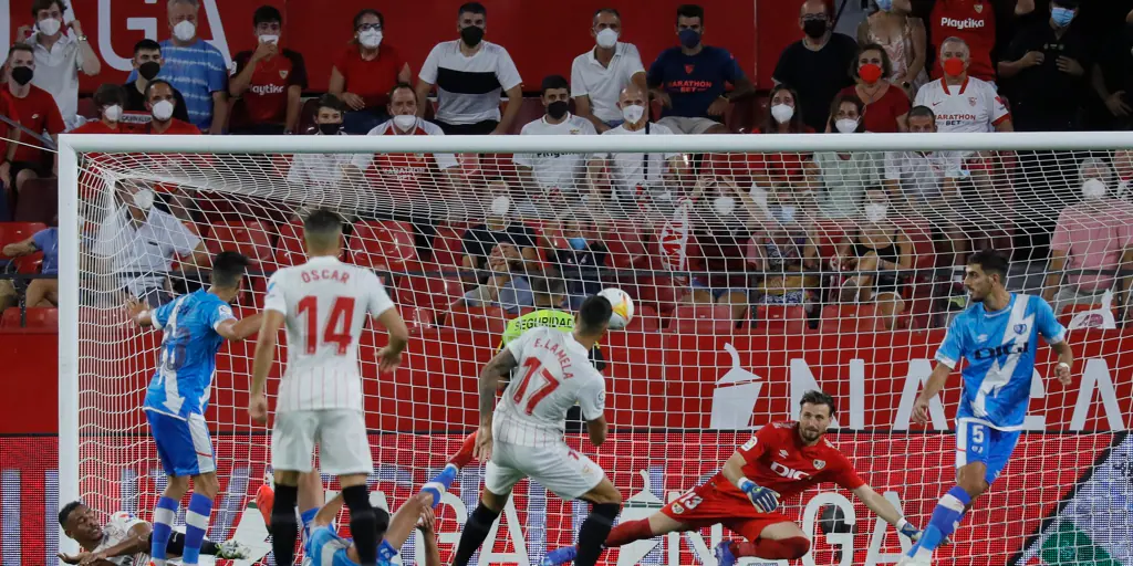 El gol de Lamela en el Sevilla - Rayo Vallecano (3-0), en ...