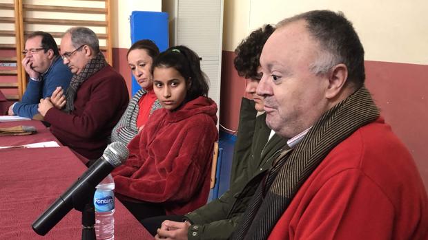 Los participantes en la mesa redonda celebrada en el instituto Al-Ándalus de Arahal