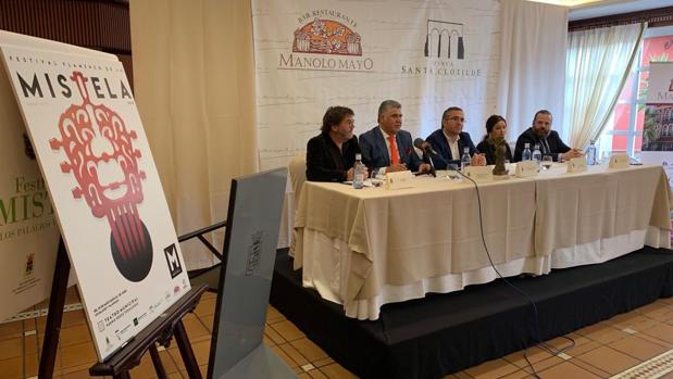 Momento de la presentación oficial del festival de la Mistela de Los Palacios
