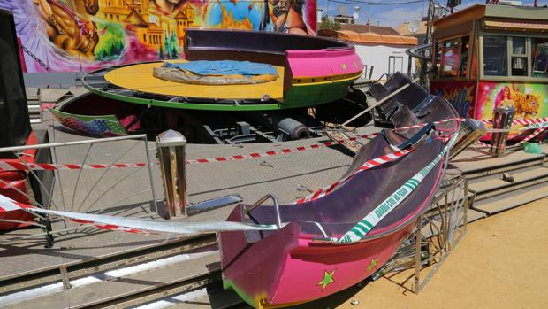 Aspedcto que presentaba la atracción tras el incidente de la feria de San José de la Rinconada