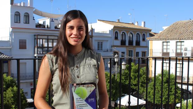 Claudia comenzó en el mundo del tenis en unas vacaciones familiares cuando sólo tenía 7 años de edad