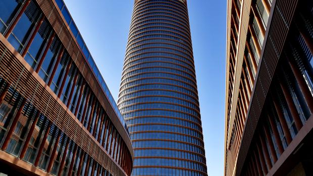 El centro comercial ocupará los dos edificios podio del complejo Torre Sevilla