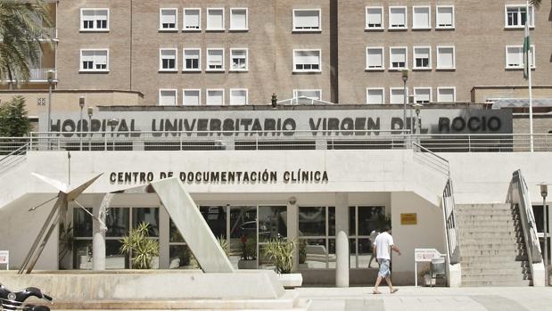 Hospital Virgen del Rocío, en la capital andaluza