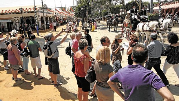 Ambiente del real de los Remedios durante un día de Feria
