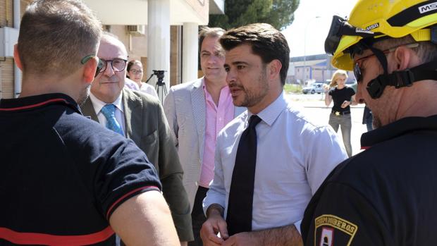 Beltrán Pérez, este lunes con los bomberos